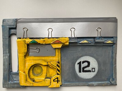 aliens another glorious day in the corps Player Board ''BAY 12 Yellow/Silver''