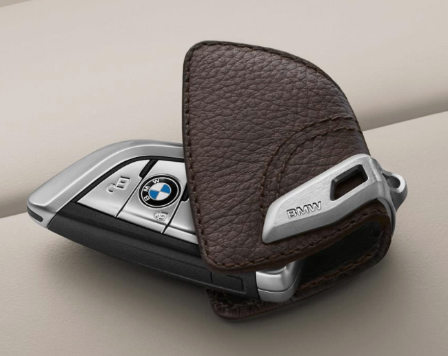 Etui à clés BMW Lines avec fermoir en acier inox pour BMW Série 1 F40, porte clé