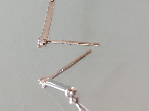 VINTAGE 18 CARAT 750 WHITE GOLD DIAMOND STUD DANGLE EARRINGS ENCRUSTED BOXED1.9g - Picture 16 of 23