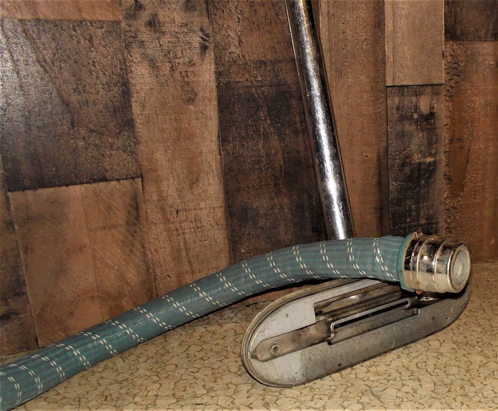 WORKS selling for parts only, Electrolux Automatic Model 1205 Vacuum