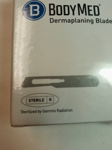 BodyMed Dermaplaning Blades #14 in Carbon Steel, 100 PCS - Sterile BDMSBS14 - Picture 5 of 7