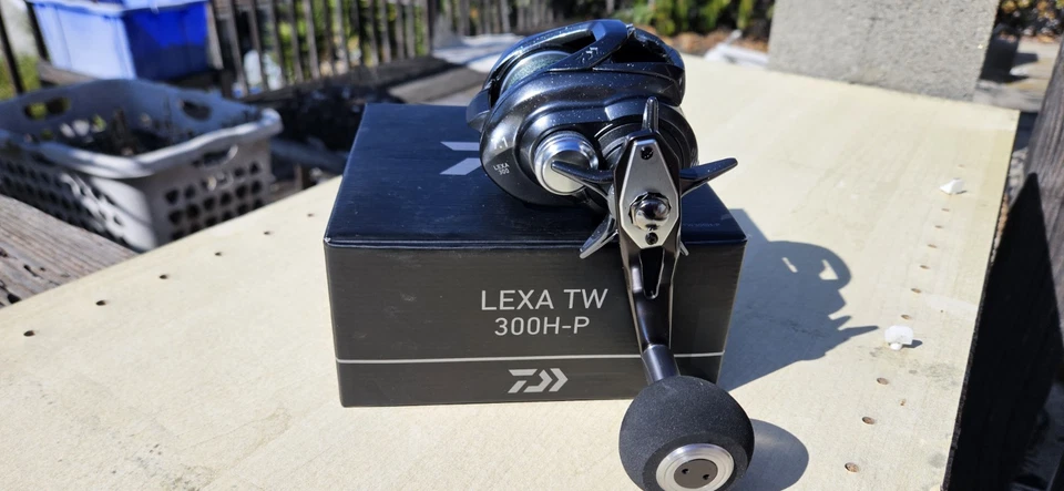 Diawa Lexa 300 TW H-P Nuevo en Caja incluye Trenza Foto 4 de 4