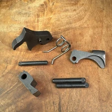 H&R  Harrington Richardson Topper 158 Barrel Catch Release Lever Hammer -Q28