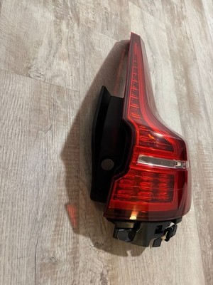 Volvo XC60 Rückleuchte links LED original Heckleuchte Beifahrerseite 