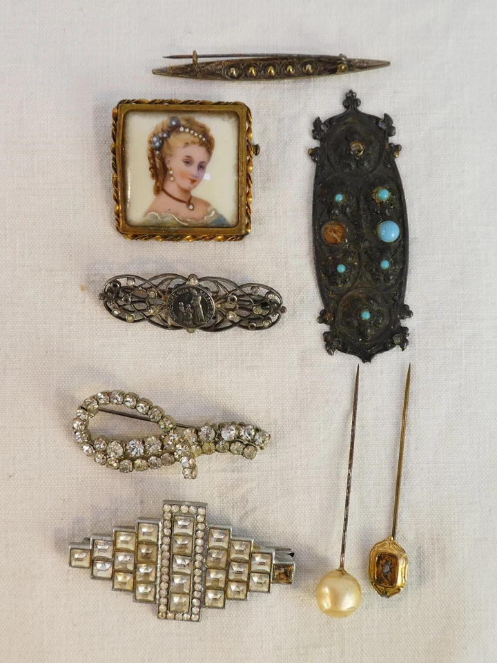 LOT DE BIJOUX ANCIEN nº1 - Immagine 3 di 4