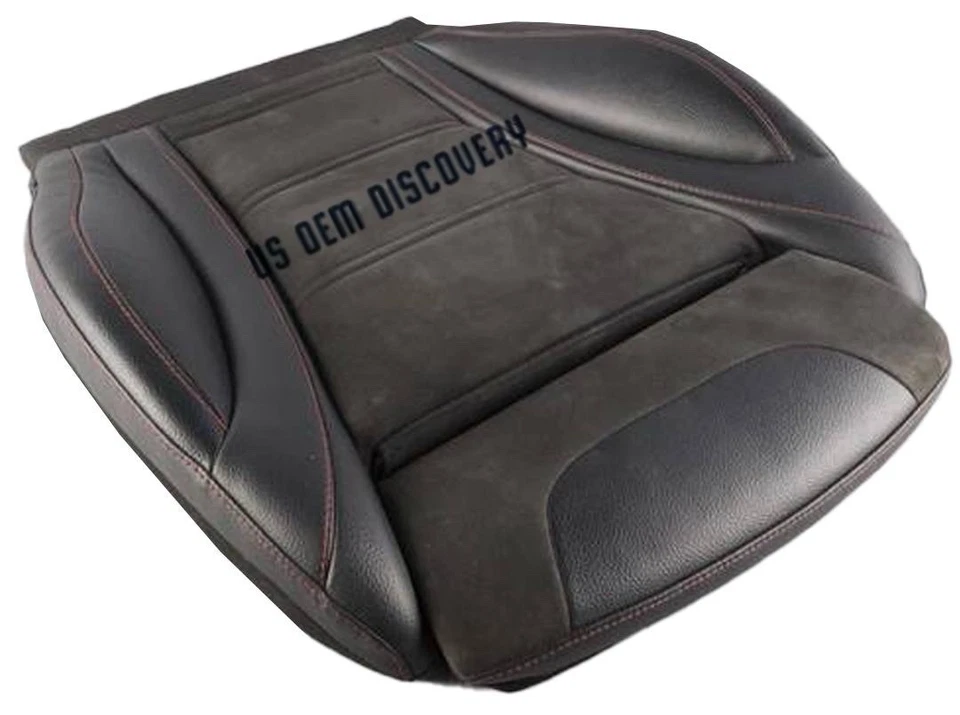 Cubierta de asiento de gamuza inferior negra para Mercedes Benz Clase C C43 AMG 2021 Foto 2 de 3