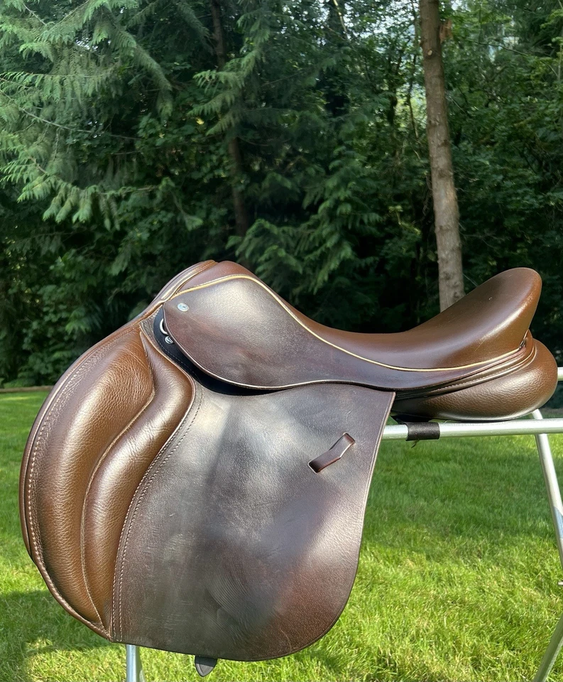 Седло Bliss Of London Loxley Foxhunter 17,5 дюйма новое с ценником - седло для прыжков/тесного контакта - Изображение 2 из 4