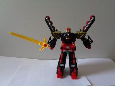ICHIMURA SHOTEN SUPER TRAIN TRANSFORMER ROBOT ACTIONFIGUR MIT SCHWERT