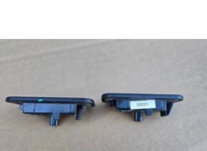 2019-2023 Chevrolet Silverado GMC Sierra Truck Bed Cargo Light Pair 84396982 - Image 3 of 3