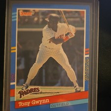 Donruss 1991 Tony Gwynn #243 2 Yellow Stripes Baseball Card San Diego Padres
