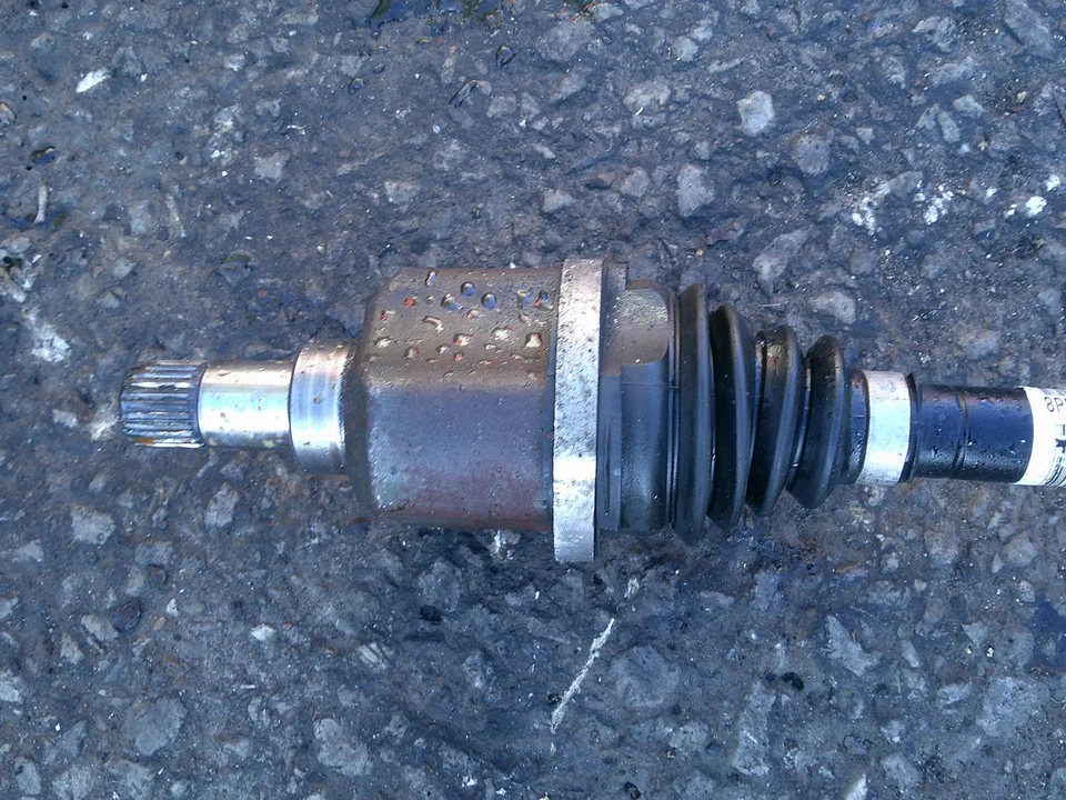 PEUGEOT 308 GT LINE EJE TRANSMISIÓN PASAJERO DELANTERO ABS 1.2 GASOLINA 6 VELOCIDADES 2013-2021 Foto 2 de 4