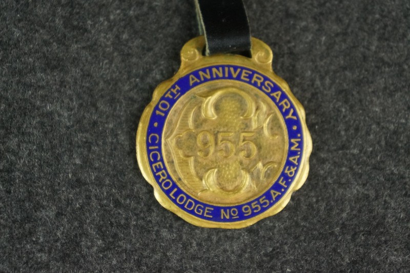 Vintage CICERO Lodge 1922 10th Anniversary medalion  [Y8-W6-A8]