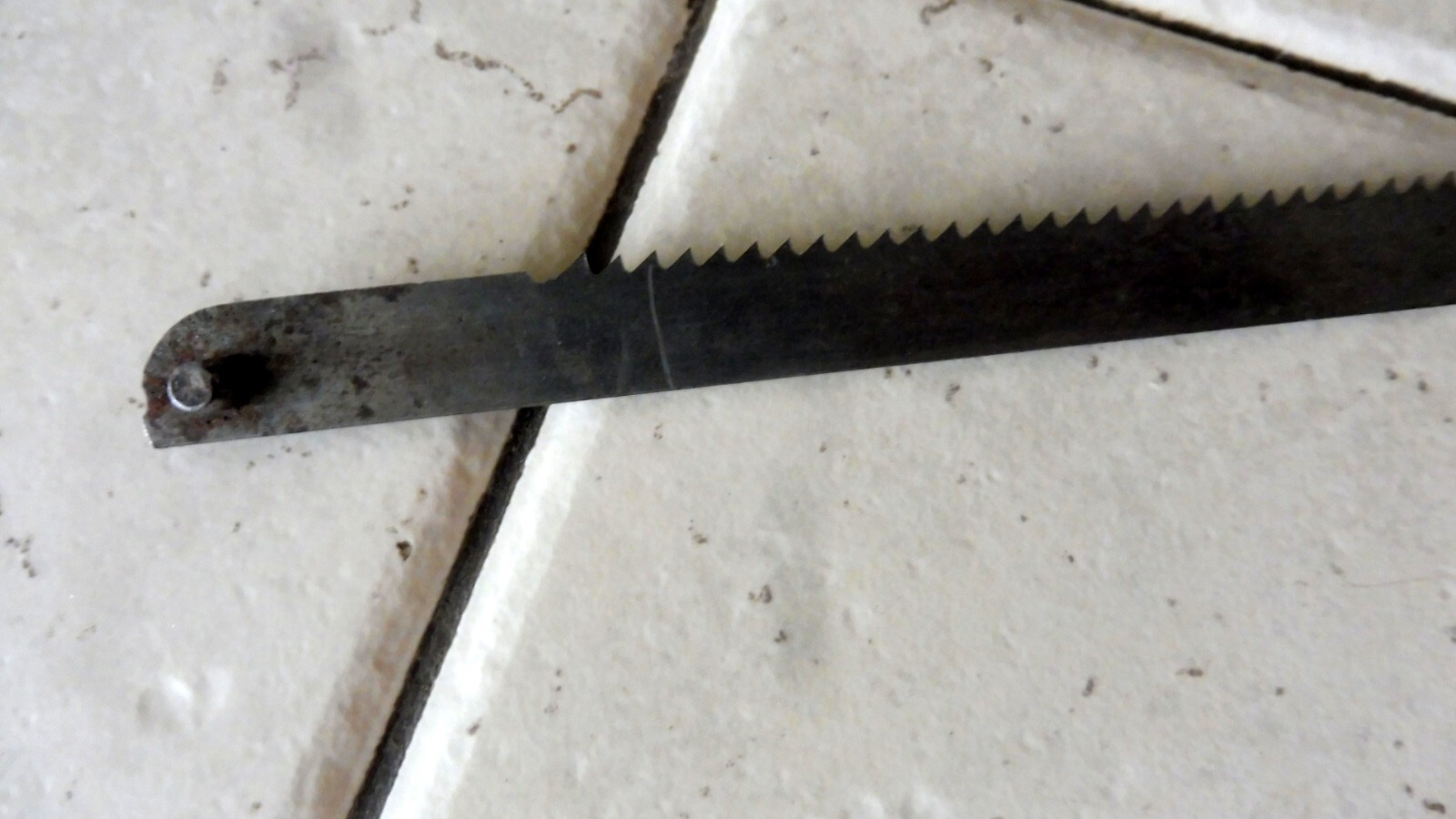 NOS VINTAGE UNBRANDED 24" MEAT SAW BLADE 3/8" WIDE 10 TPI 25" PIN TO