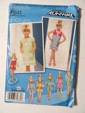 Simplicity 0641 Size 3-8 Childs Dress with Bodice and Trim Sewing Pattern Uncut