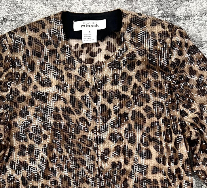 Exclusively Misook Leopard Print Clear Sequin Pai… - image 2