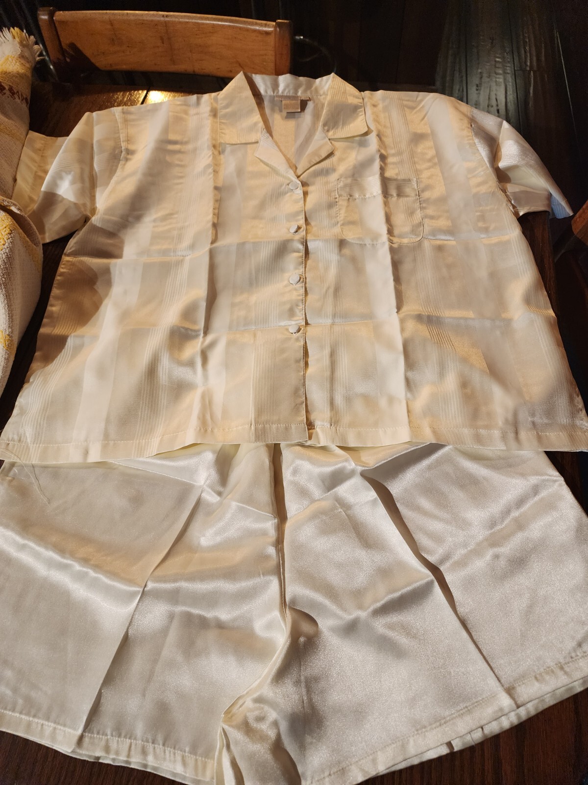 A'MILANO 2 Piezas Mujer Pijama Grande Conjunto Salón Pantalones Cortos Y Top Marfil