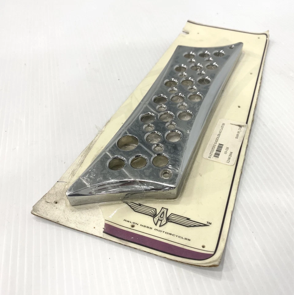 One Only Arlen Ness Battistini Cromo Alforja Cierre Cubierta 93-13 Harley Tourin Foto 2 de 4