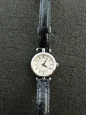 VERY NICE LADIES GUCCI BLACK AND SILVER WRISTWATCH MOVEMENT SIGNED GUCCI
