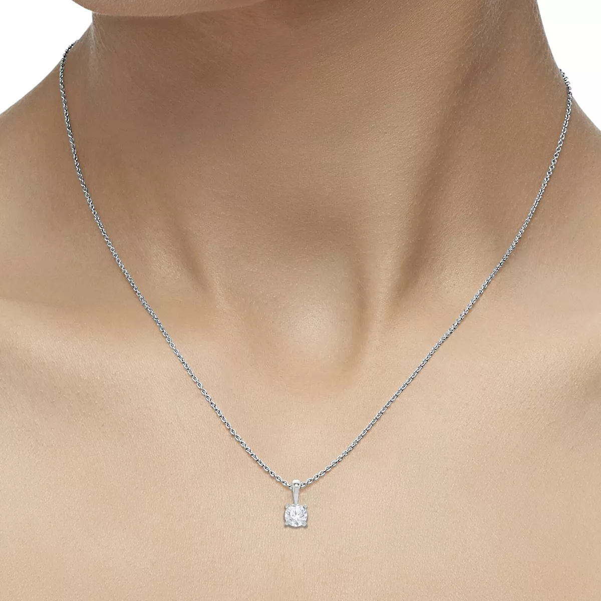 Vvs1 on sale diamond pendant