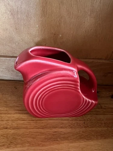 Fiestaware Fiesta  Scarlet Mini 4 oz Creamer disc Pitcher 3 inch display only