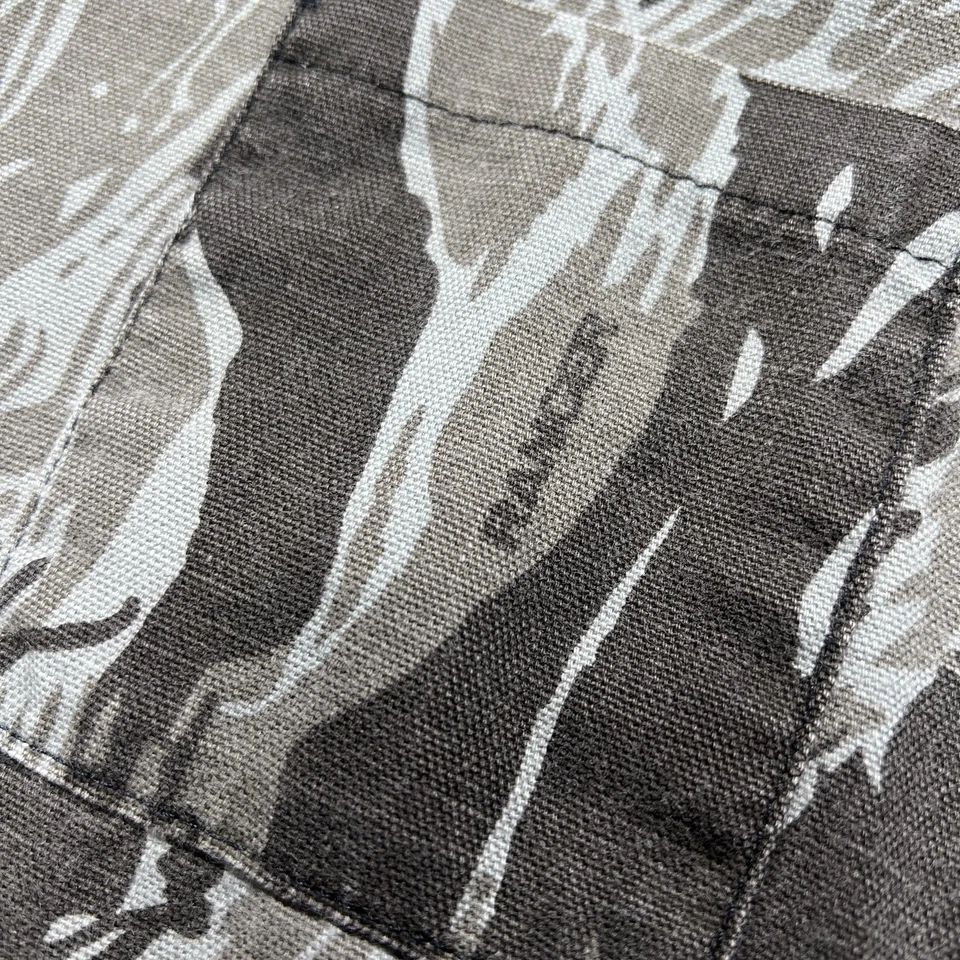 Chaqueta RANGER Para Hombre Gris Medio Rayas Tigre Camuflada 3 Bolsillos Hecha en EE. UU. Chamarra Foto 3 de 4