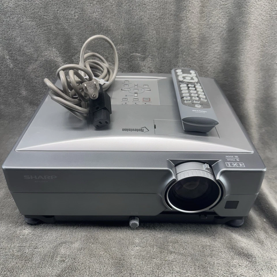 Sharp XG-C330X 3LCD Projector 3300 ANSI With Remote - Image 2 of 4