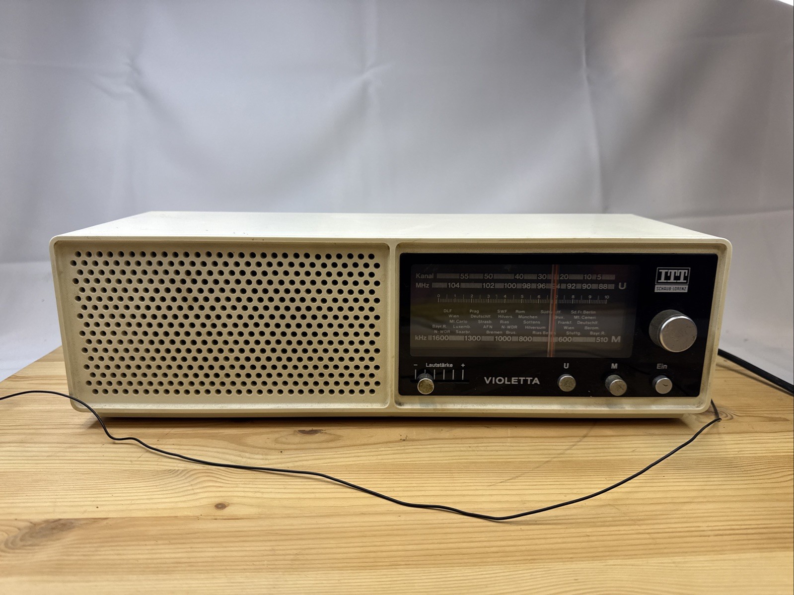 ITT Schaub-Lorenz Violetta 103 Retro Radio 220V Vintage Sammlerstück