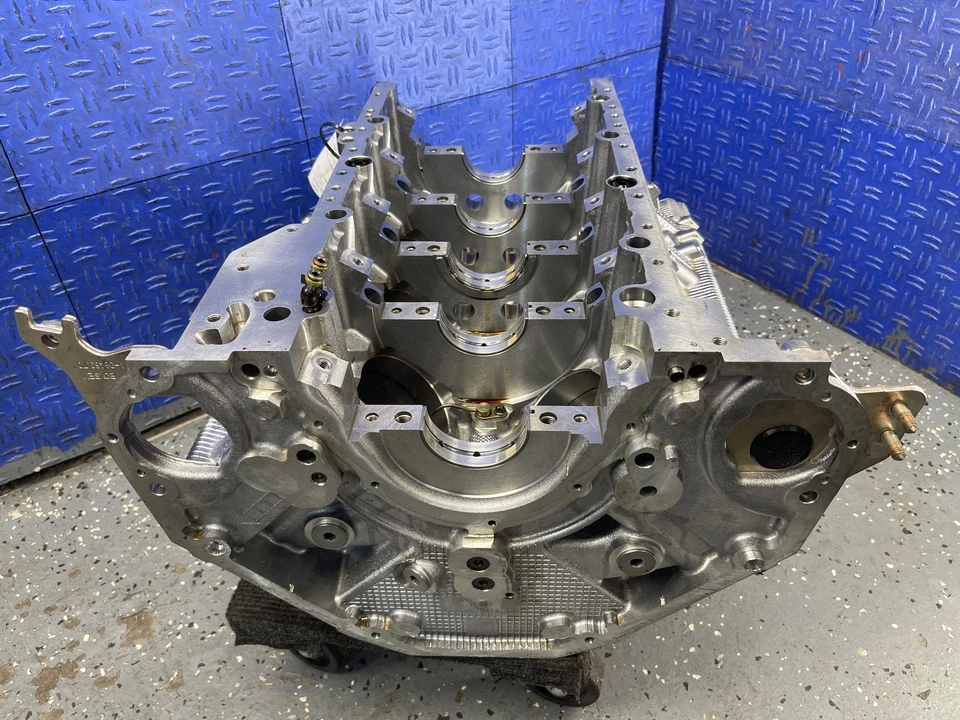 2016-2019 BMW 750I 4.4L V8 ENGINE CYLINDER BLOCK *FLOOD RECOVERY* Foto 4 de 4