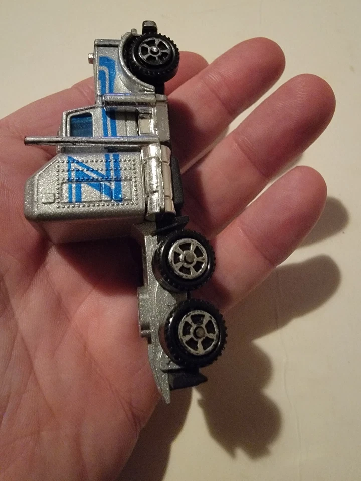 Kenworth Semi Tractor Trailer Cab Heavy Iron Truckin' #S8231-8233 HK (Summer) - Image 4 of 4