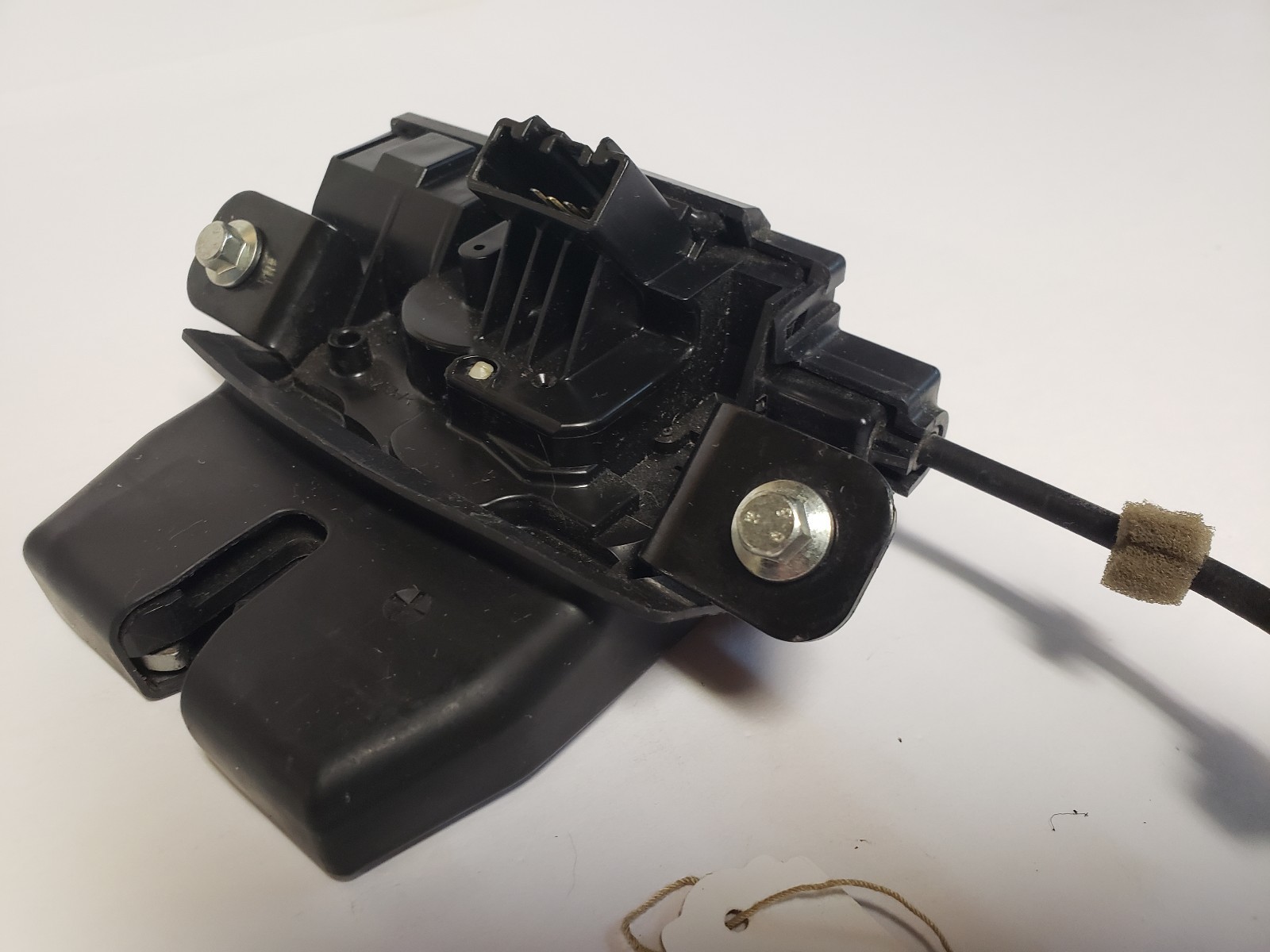 Ford Fiesta 20112017 OEM Trunk Latch Release Actuator Hatch Lid BE8Z