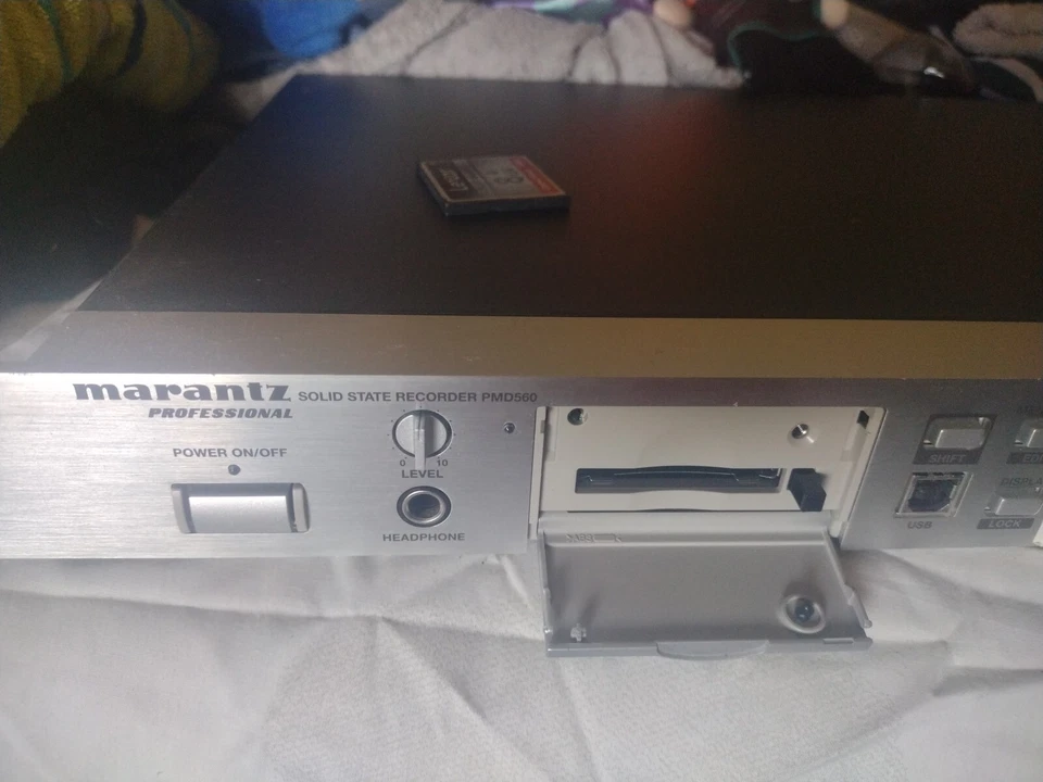 MARANTZ PMD560 SOLID STATE PROFESSIONAL - Image 2 of 4