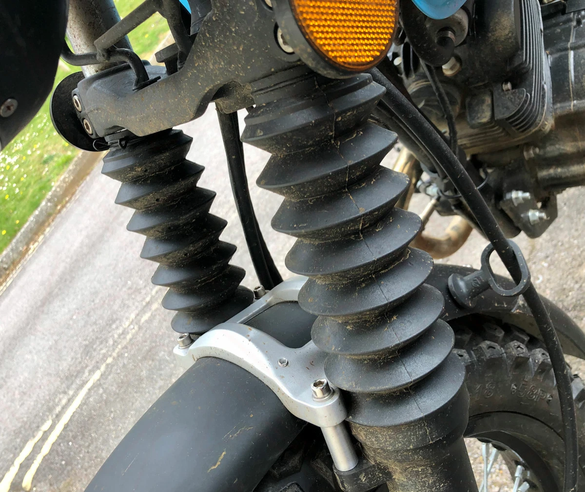 Motorcycle Front Fork Gaiters Short 140mm x 35mm x 55mm Pair Black