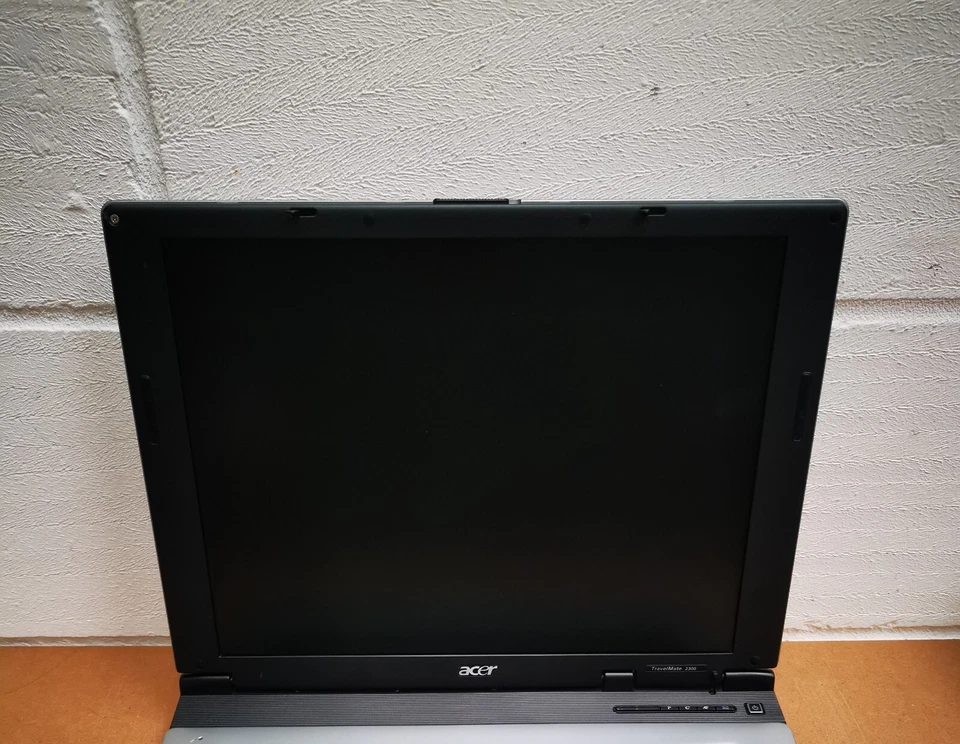 Acer Travel Mate 2300 Personal Computer - Grey (ZL1) 4430 *FAULTY* - Image 3 of 4