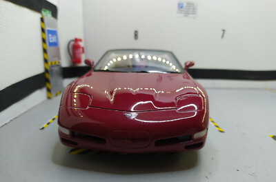 1/18 Chevrolet Corvette convertible Ut Models | eBay UK