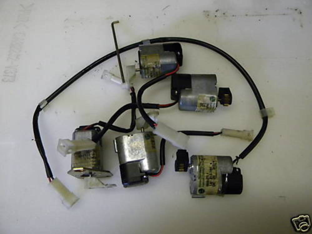 95 Ferrari 456 GT heater servo vent motors 64280800 64280700 64280900