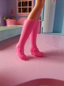 barbie pink boots