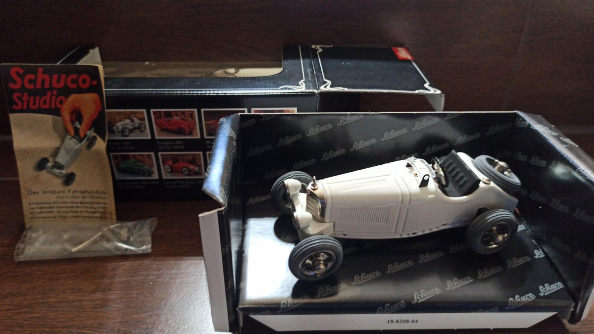 Schuco Studio V Mercedes-Benz SSK/L White, Wind Up Toy, in box 