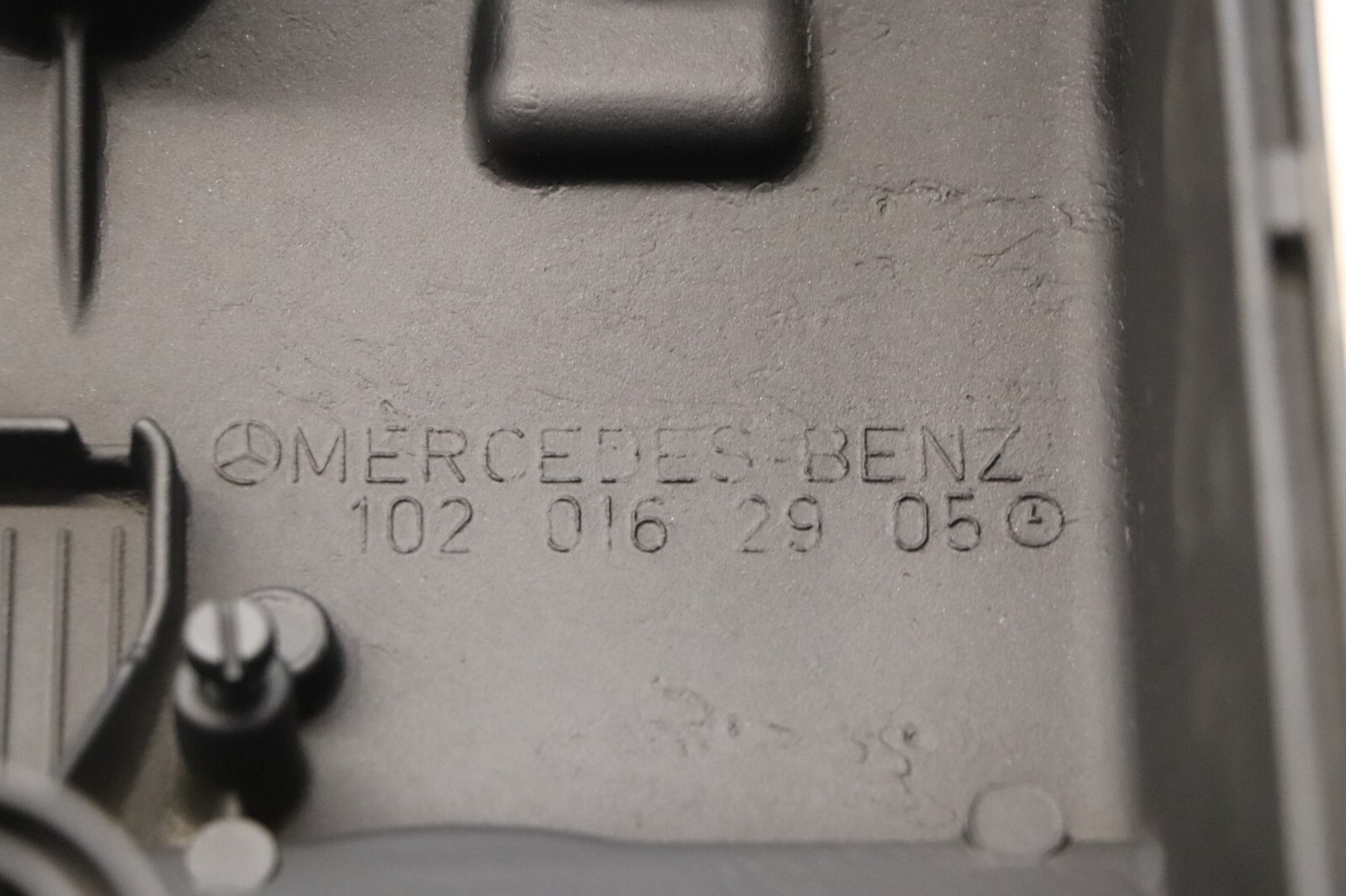 Mercedes W201 190E M102 Ventildeckel Gestrahlt & Gepulvert KEIN 