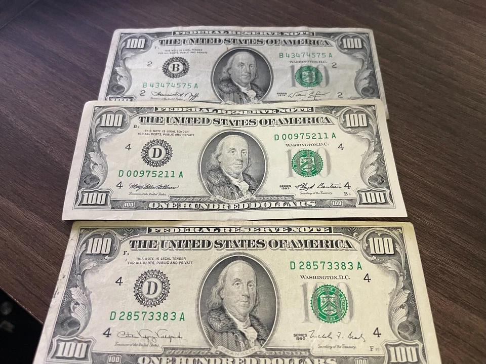$100 CASH (1) One Hundred Dollar Bill 1974-1993 Series Circulated no Culls - Image 2 of 2