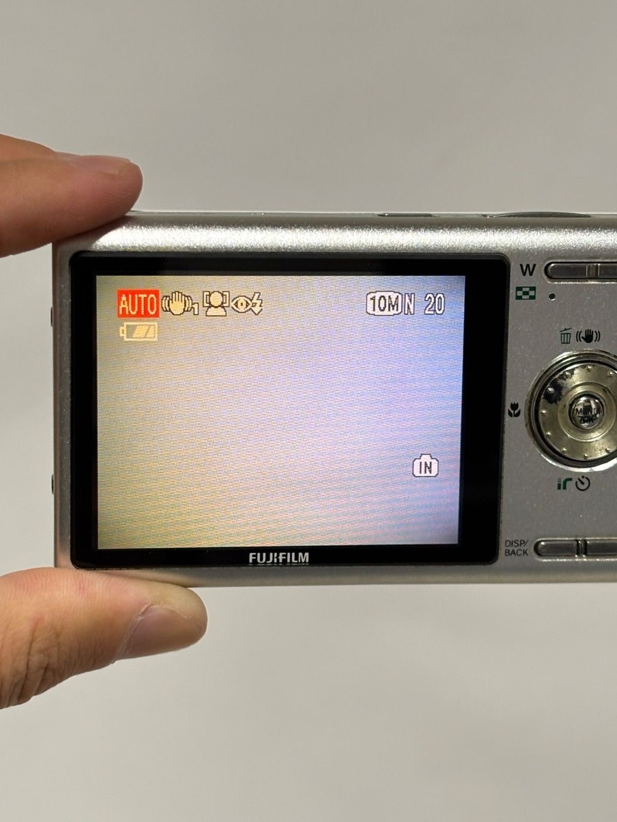 FUJIFILM FINEPIX Z250fd Compact Digital Camera Tested Shutter