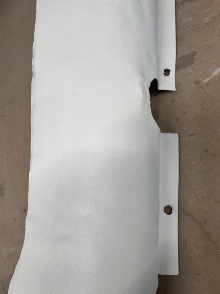 Parachoques trasero Chevy Impala BelAir 1960 cenefa inferior relleno protector contra salpicaduras Biscayne Foto 4 de 4