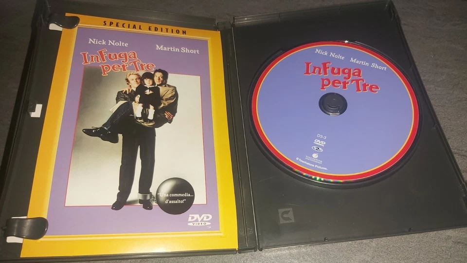 IN FUGA PER TRE DVD BUENA VISTA Z3 OLOGRAMMA TONDO CON FOGLIETTO CON NICK NOLTE - Immagine 3 di 4