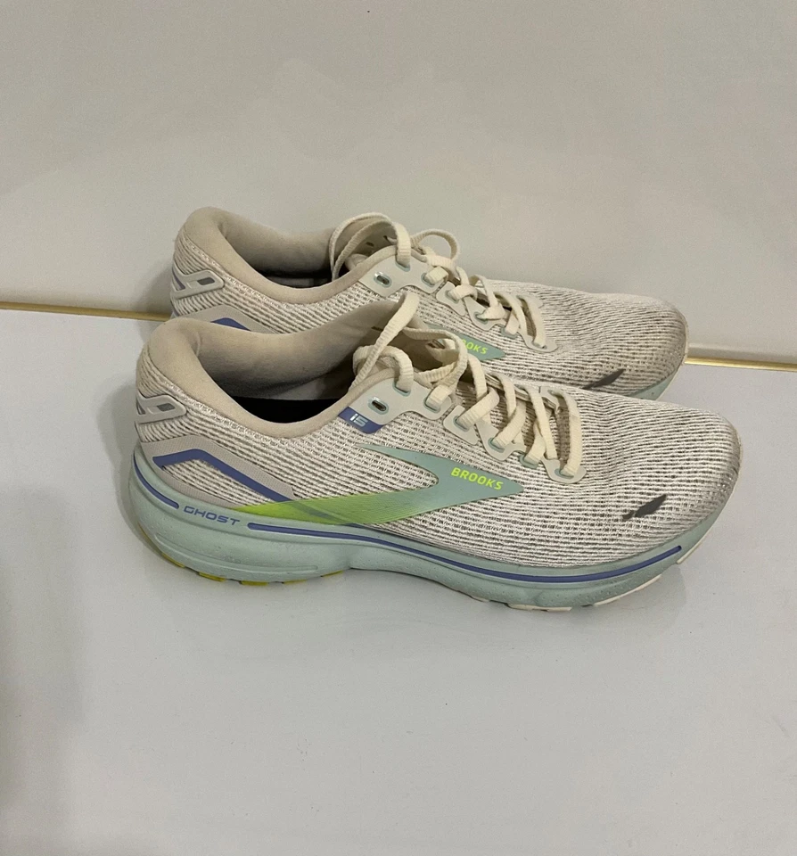Brooks women’s Ghost 15 Neutral Running shoe US Size 8 coconut/Skylight - Image 2 of 4
