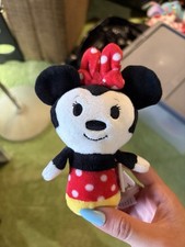 Hallmark Itty Bittys Disney Minnie Mouse Plush Stuffed Animal Toy Tsum Tsum