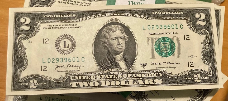 WOW !! MINT 2017-A Two Dollar $2 Bill Pack - 100 notes San Francisco Series  !! - Image 2 of 4