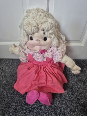 Vintage 1980er Kohl Patch Lookalike geformte Stoffpuppe 20 cm mit Schuhen