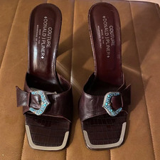 Donald J. Pliner Couture Slip On Leather Sandal - Size 8.5