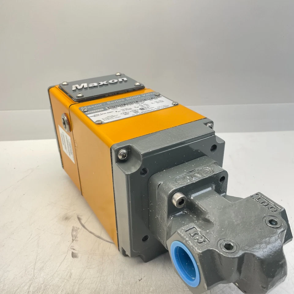 VÁLVULA MAXON 100S8112-AF23-B3B01 120VAC 60HZ 6,9VA Foto 4 de 4