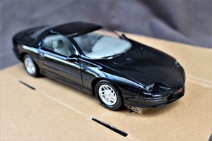 AMT-6120-1993-Chevrolet-Camaro-Z28-Black-Promo-Car-NEW-IN-BOX