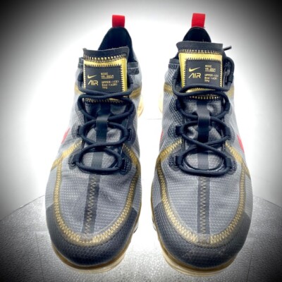 vapormax black with gold check